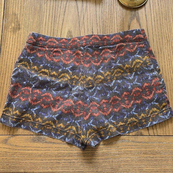 Free People linen blend shorts - Picture 2 of 3